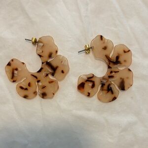 Madewell Tortoiseshell Flower Earrings